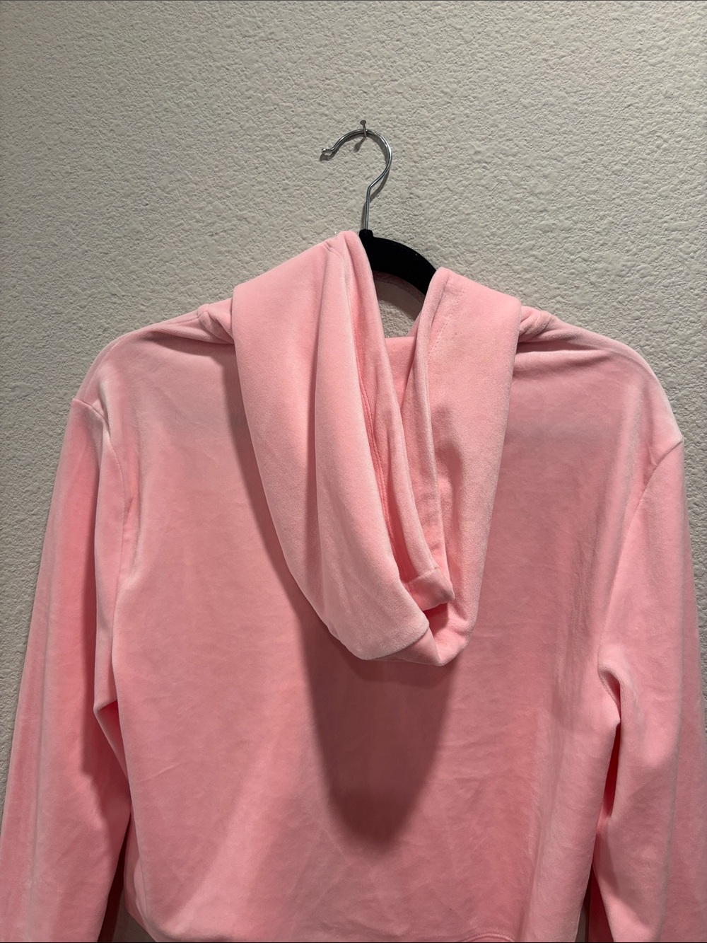 Juicy Couture Pink Velour Cropped Hoodie - Picture 2 of 5